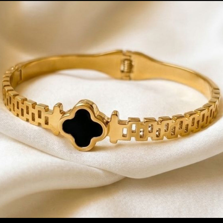 Black Clover Stretchable Bracelet